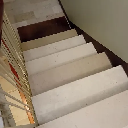 Viale Oberdan 11b Apartman *